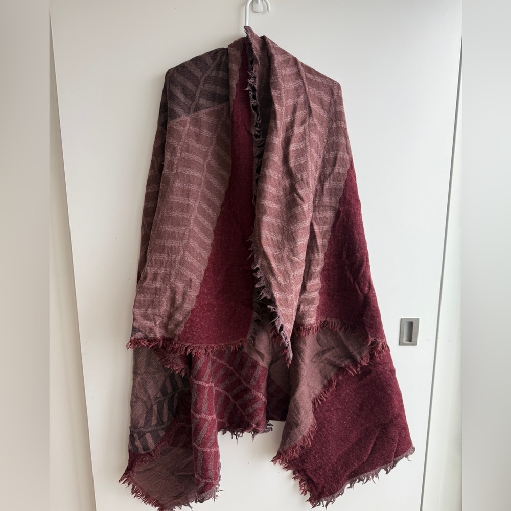 Aritzia Wilfred Maroon Blanket Scarf